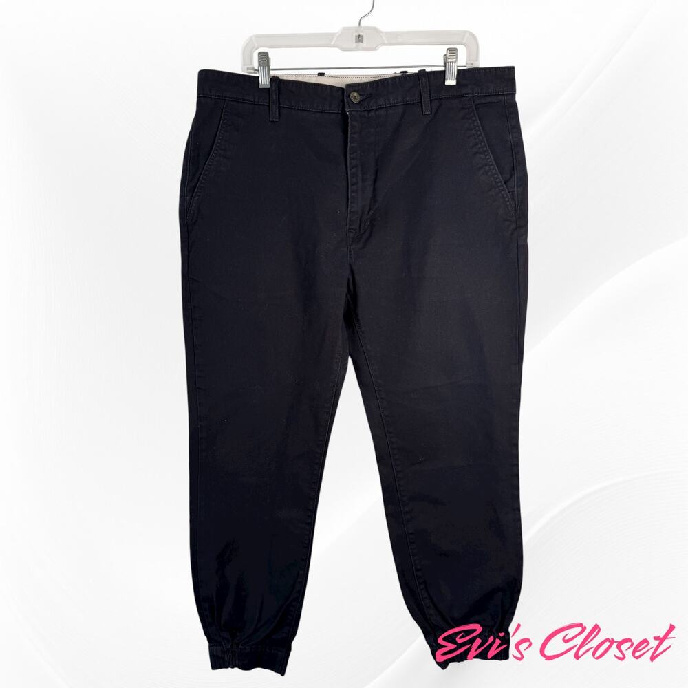 Levis Mens Black  Chino Pants Flat Front Zip Closure Side Pockets Belt loops 36